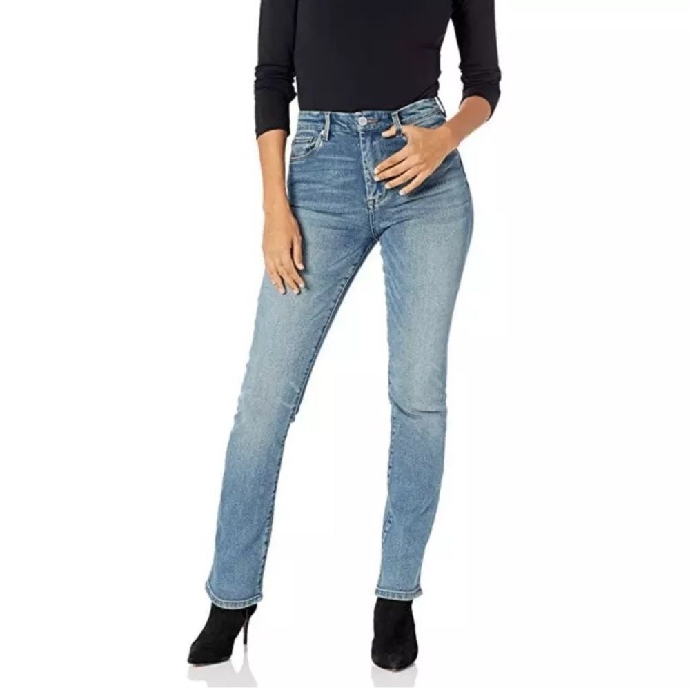 NWT Women’s Blank NYC The Cooper Slim Straight Leg Jeans Size 26 #227